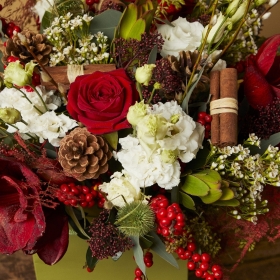 Christmas flowers in Clapham, SW4, Sw12, Balham and London by Clapham Flowers