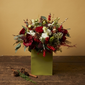 Christmas flowers in Clapham, SW4, Sw12, Balham and London by Clapham Flowers