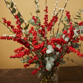 Christmas flowers in Clapham, SW4, Sw12, Balham and London by Clapham Flowers