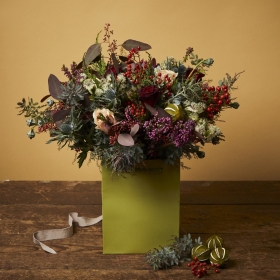 Christmas flowers in Clapham, SW4, Sw12, Balham and London by Clapham Flowers